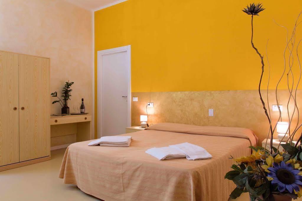 Hotel Il Ponte Cecina (Livorno) Exterior foto
